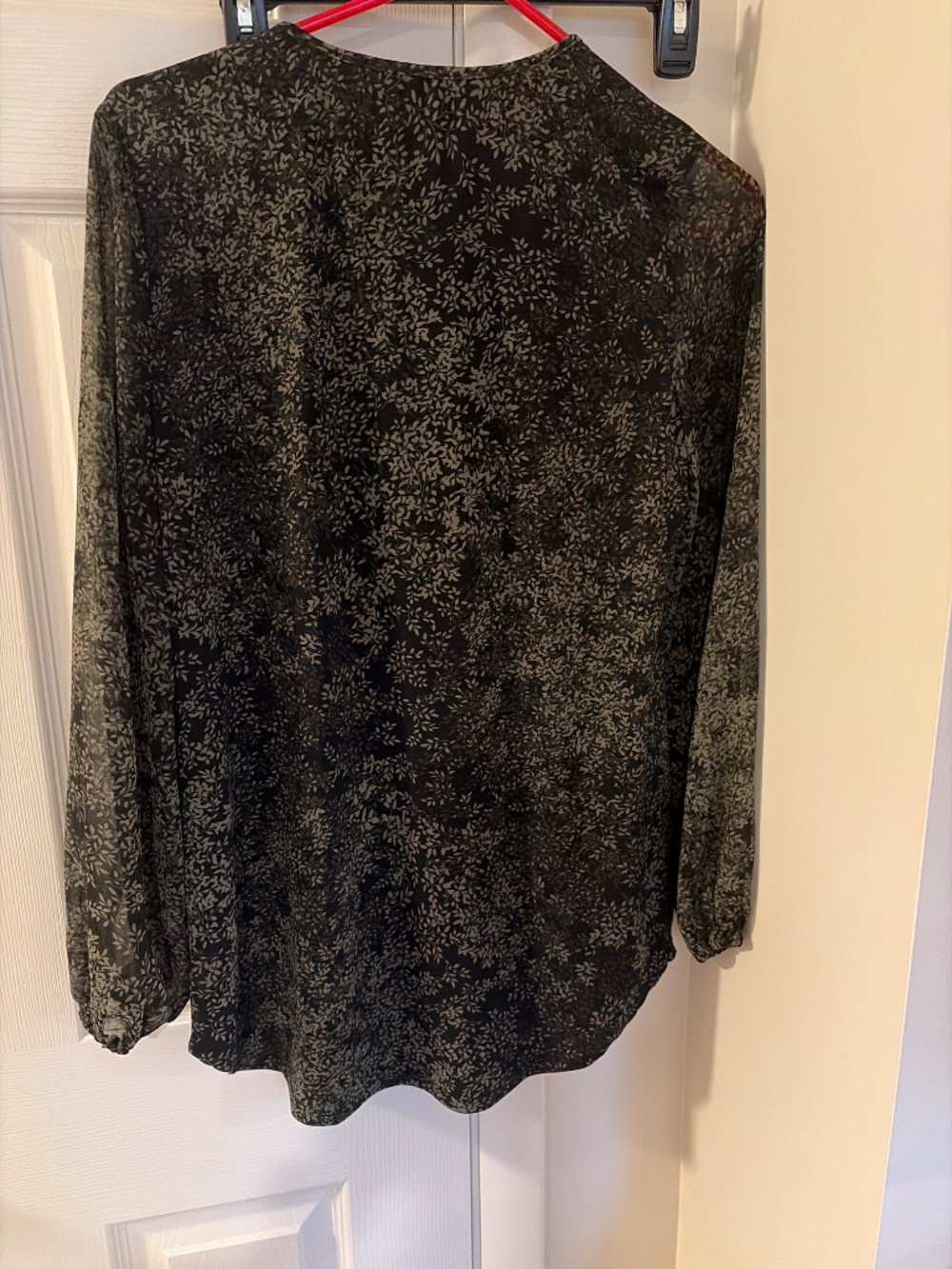 Blouse - Picture 2 of 3